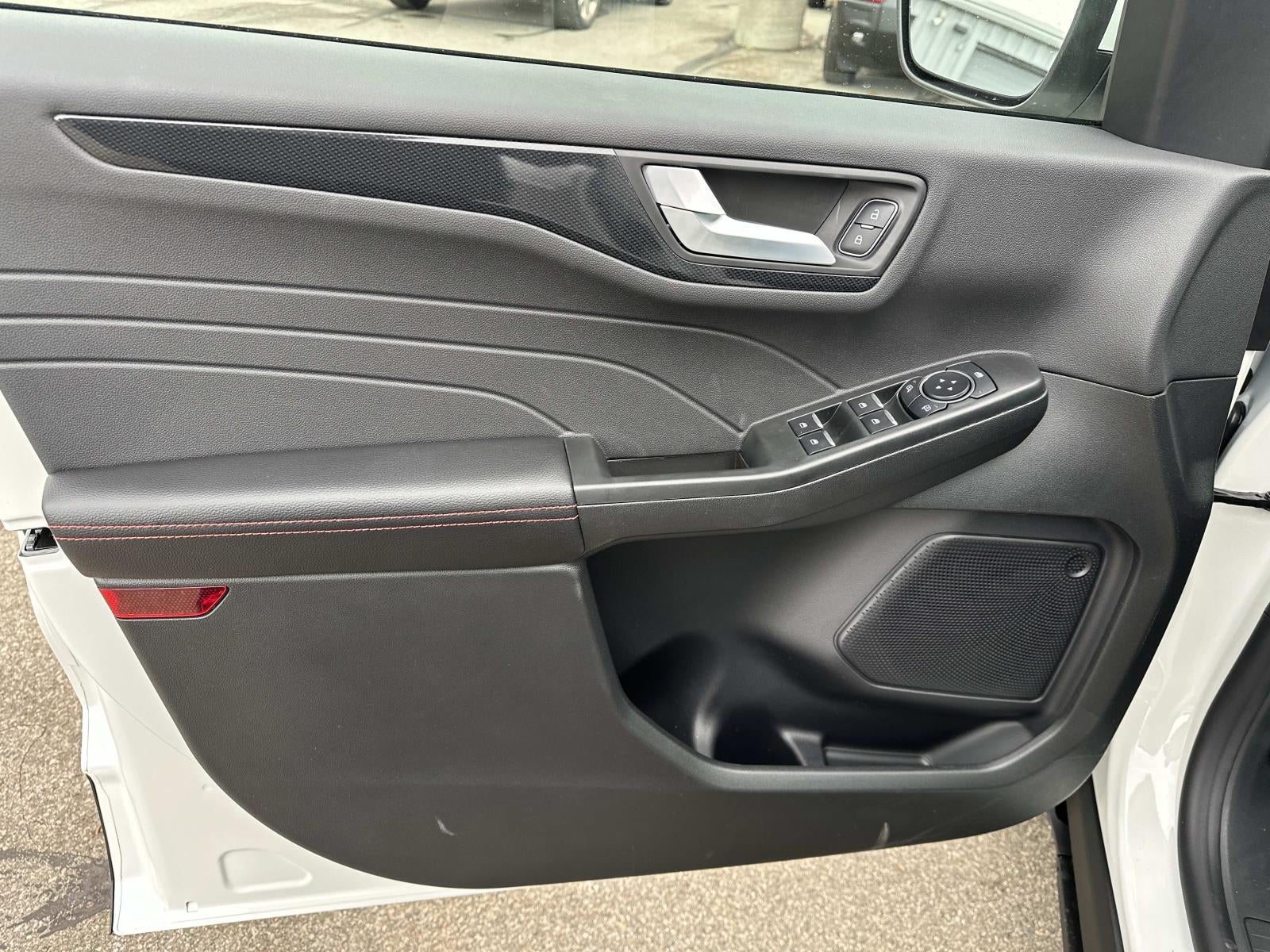 2026 Ford Escape ST-Line Select