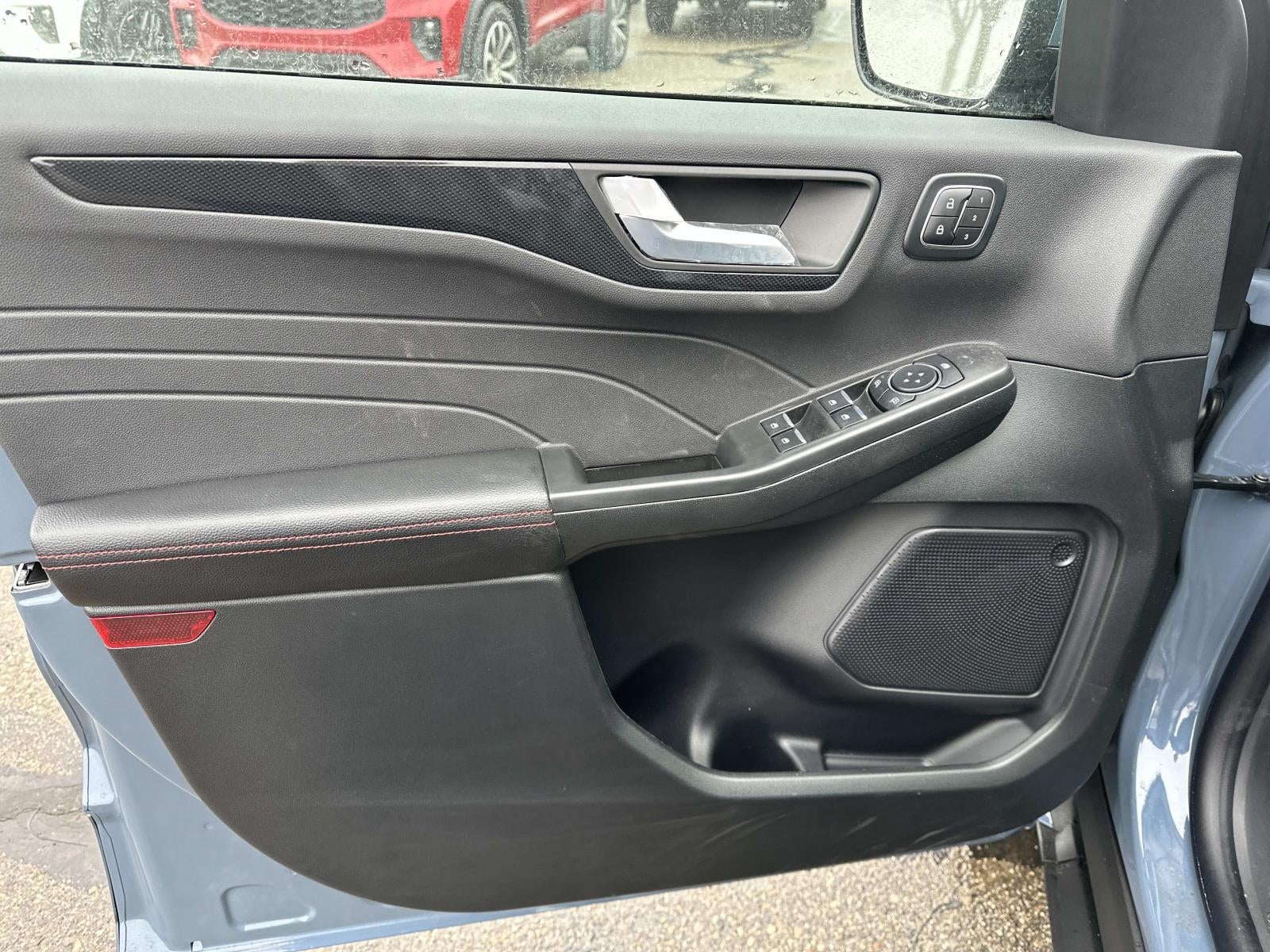 2026 Ford Escape ST-Line Elite