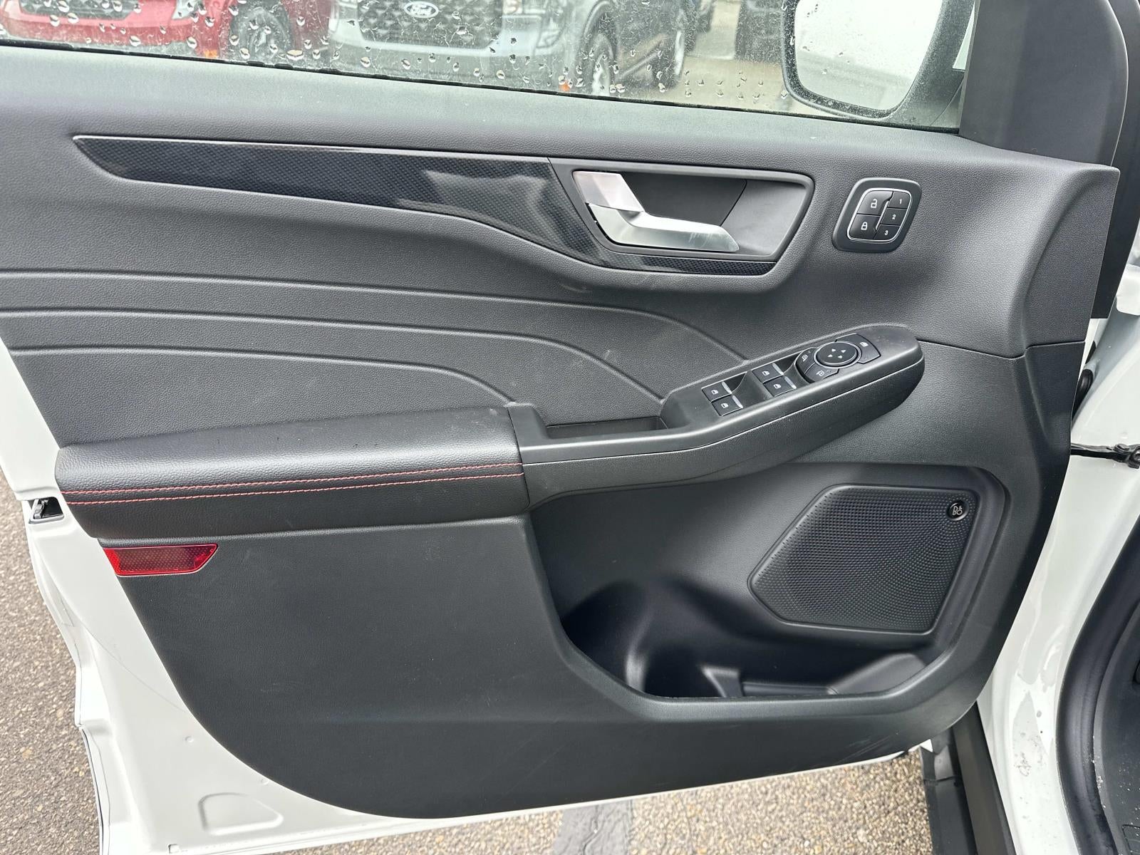 2026 Ford Escape ST-Line Elite