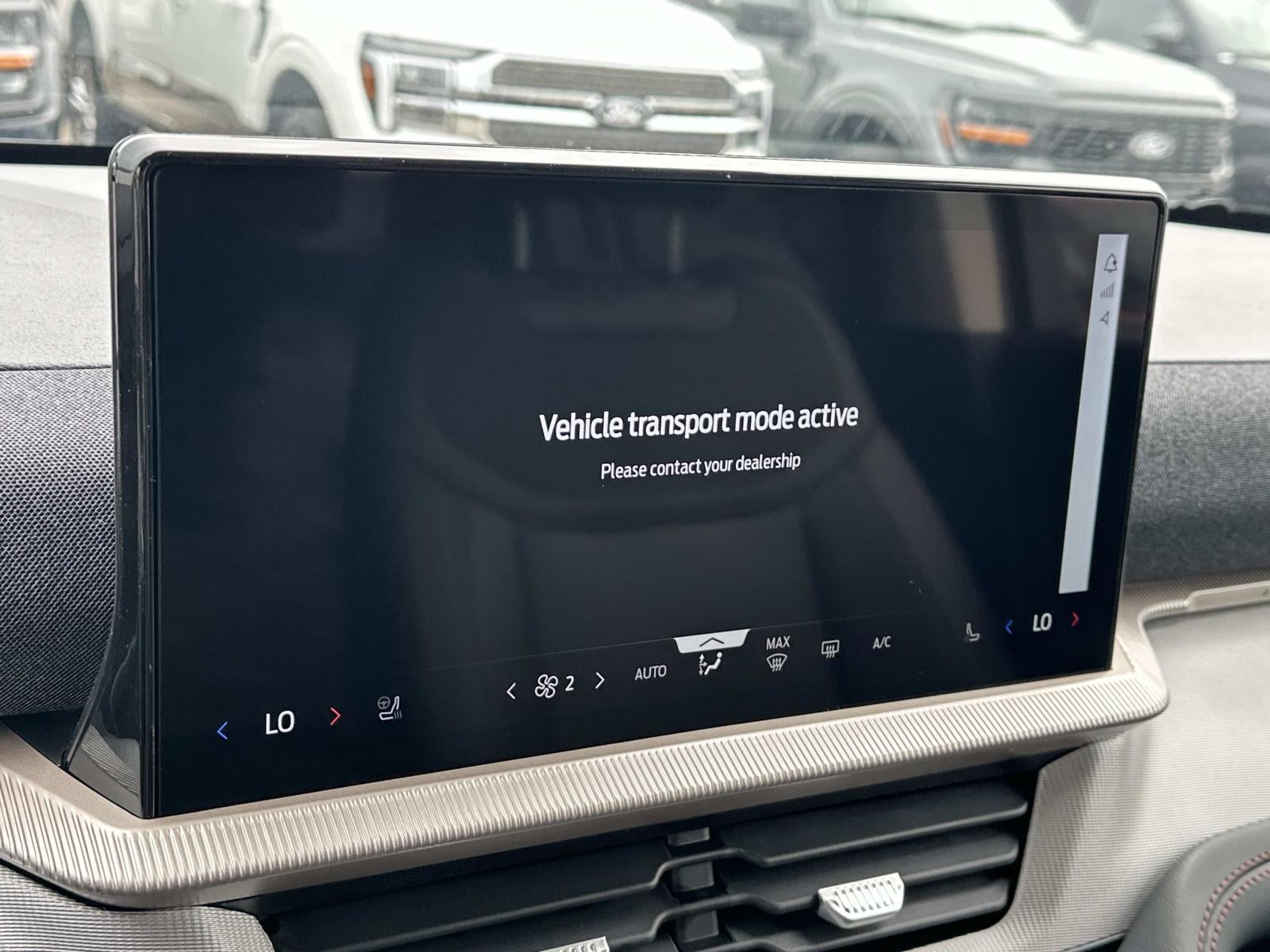 2026 Ford Explorer Active w/100A Pkg 4WD