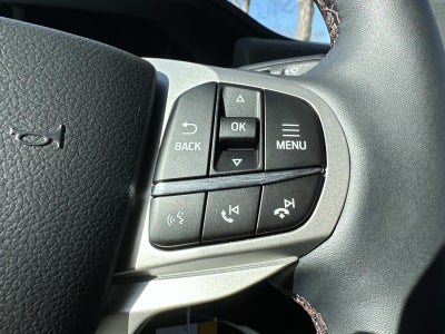 2026 Ford Explorer Active w/100A Pkg 4WD