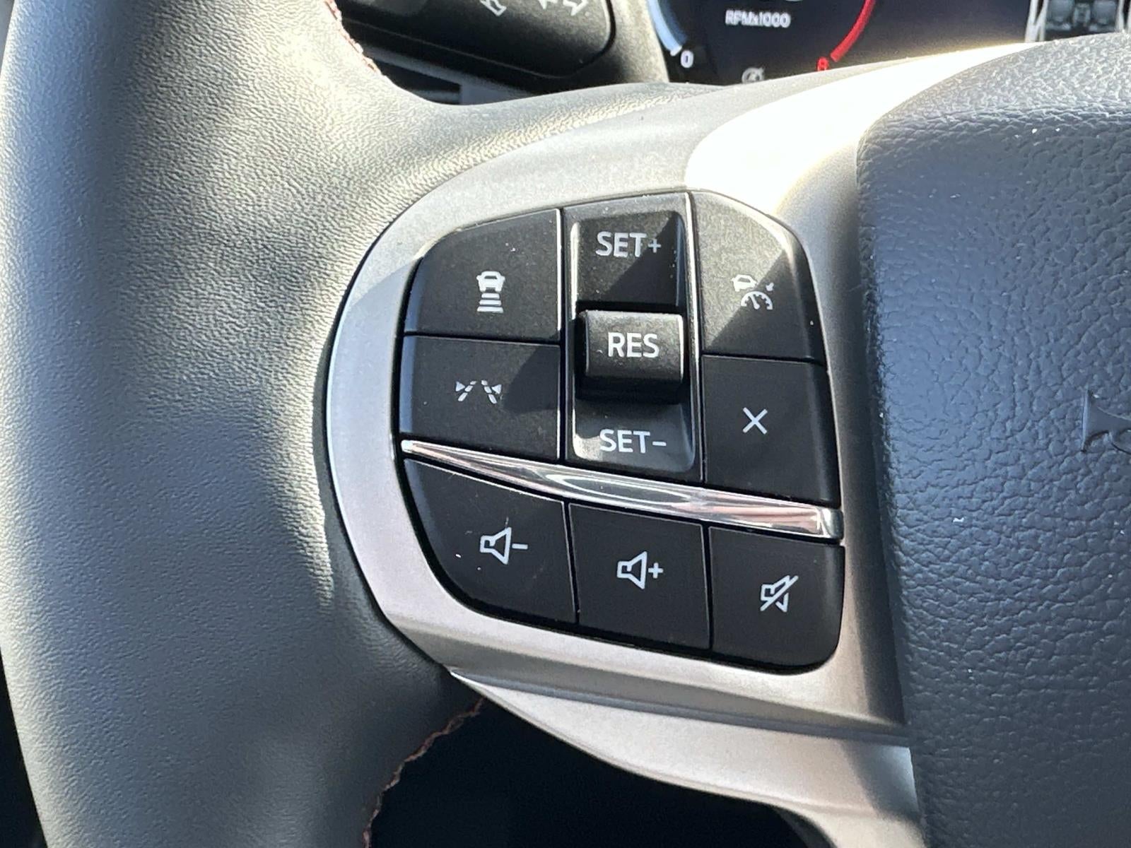 2026 Ford Explorer Active w/100A Pkg 4WD