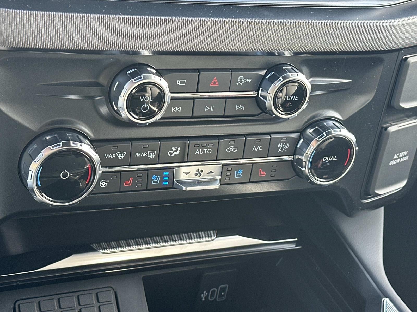 2027 Ford Super Duty F-350 SRW Platinum