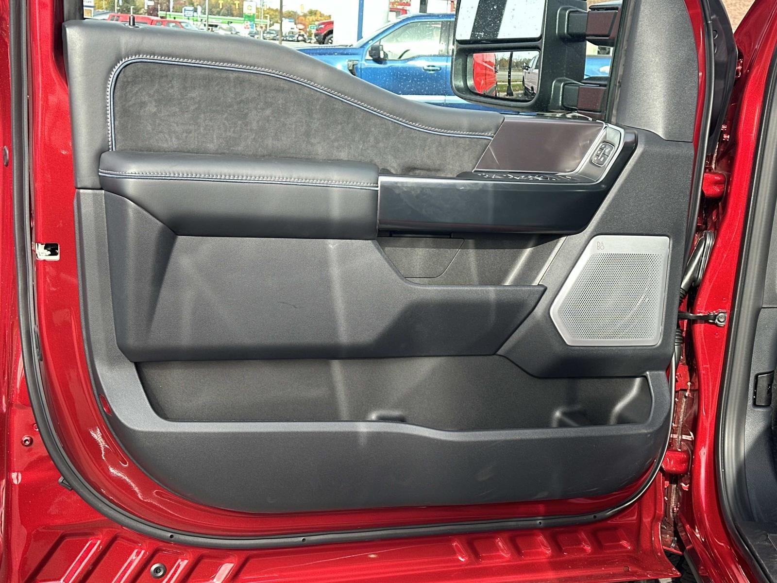 2026 Ford Super Duty F-350 SRW Platinum