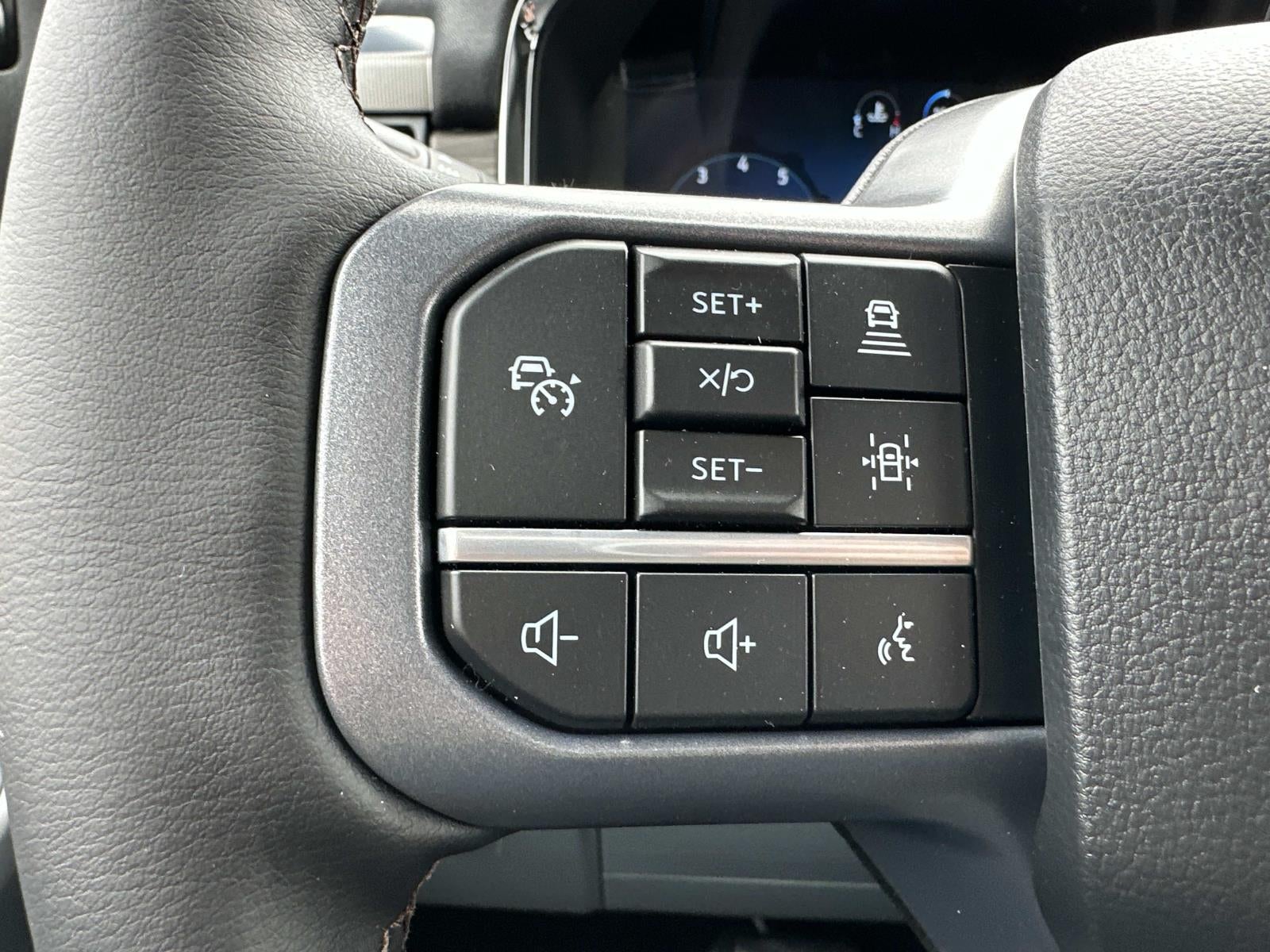 2026 Ford F-150 LARIAT 4WD SuperCrew 5.5' Box