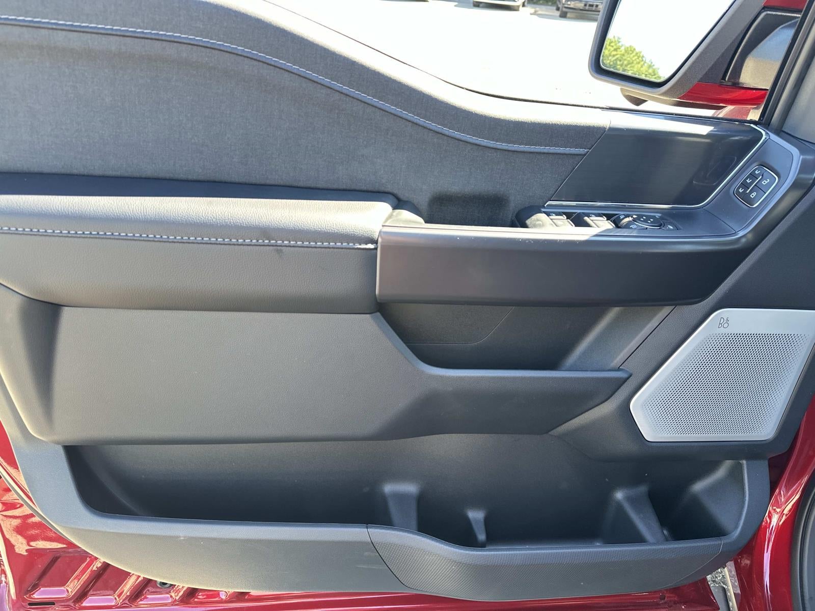 2026 Ford F-150 LARIAT 4WD SuperCrew 5.5' Box
