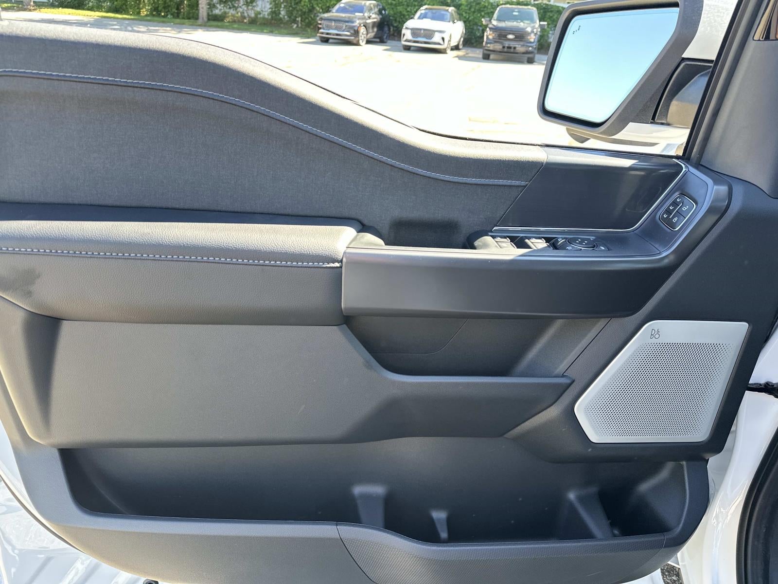 2026 Ford F-150 LARIAT 4WD SuperCrew 5.5' Box