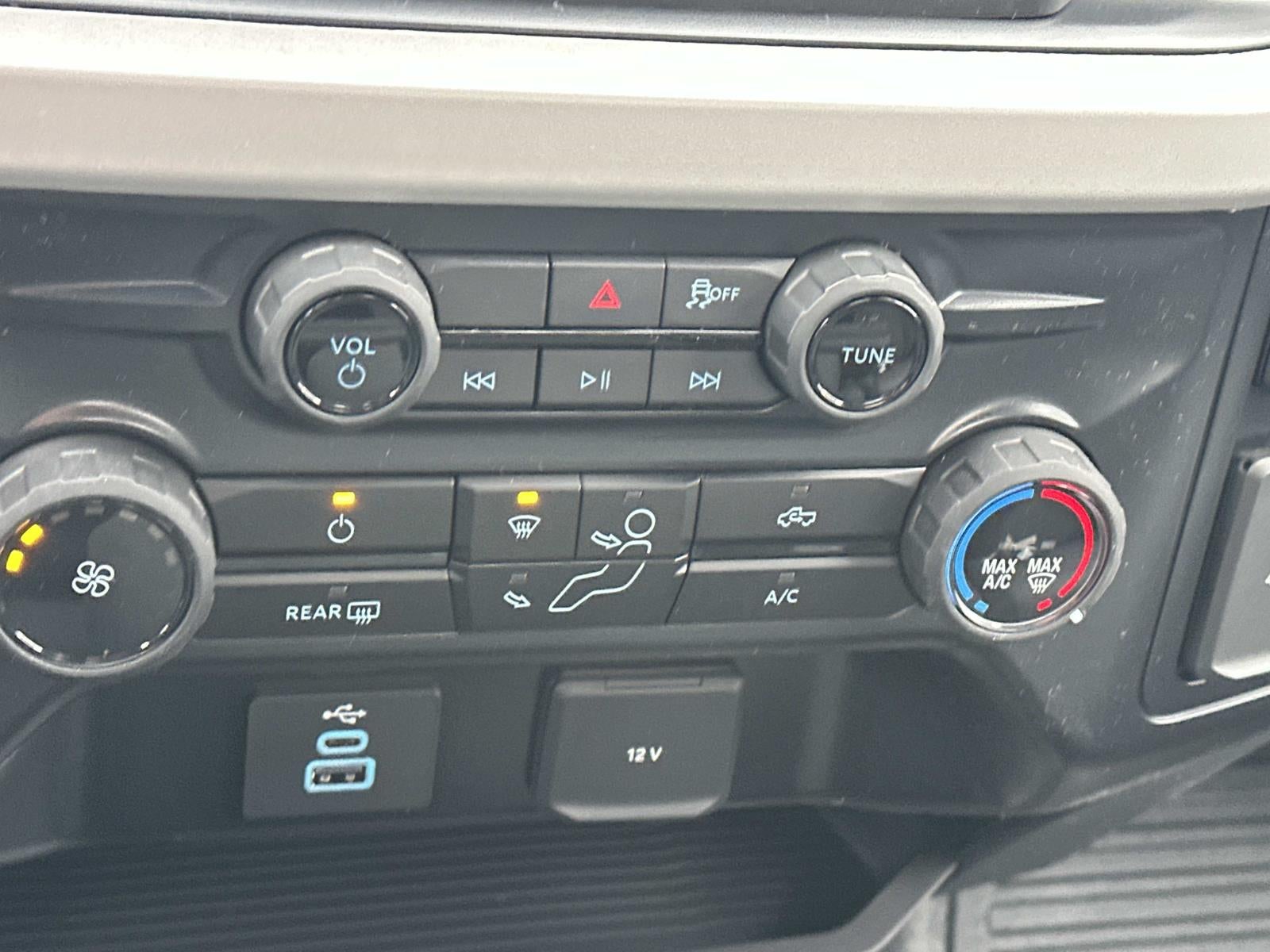 2026 Ford Super Duty F-350 SRW XLT