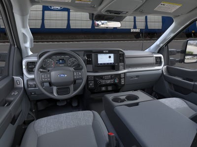 2026 Ford Super Duty F-350® XLT