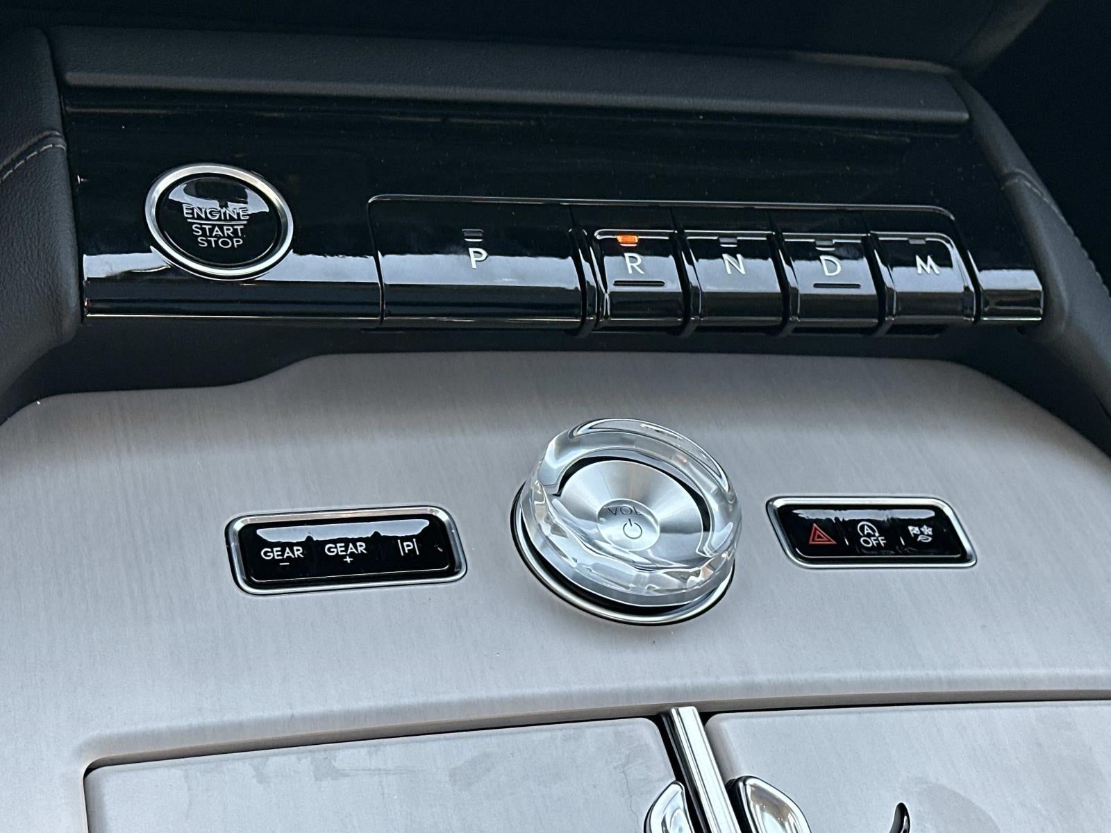 2025 Lincoln Navigator Reserve-L