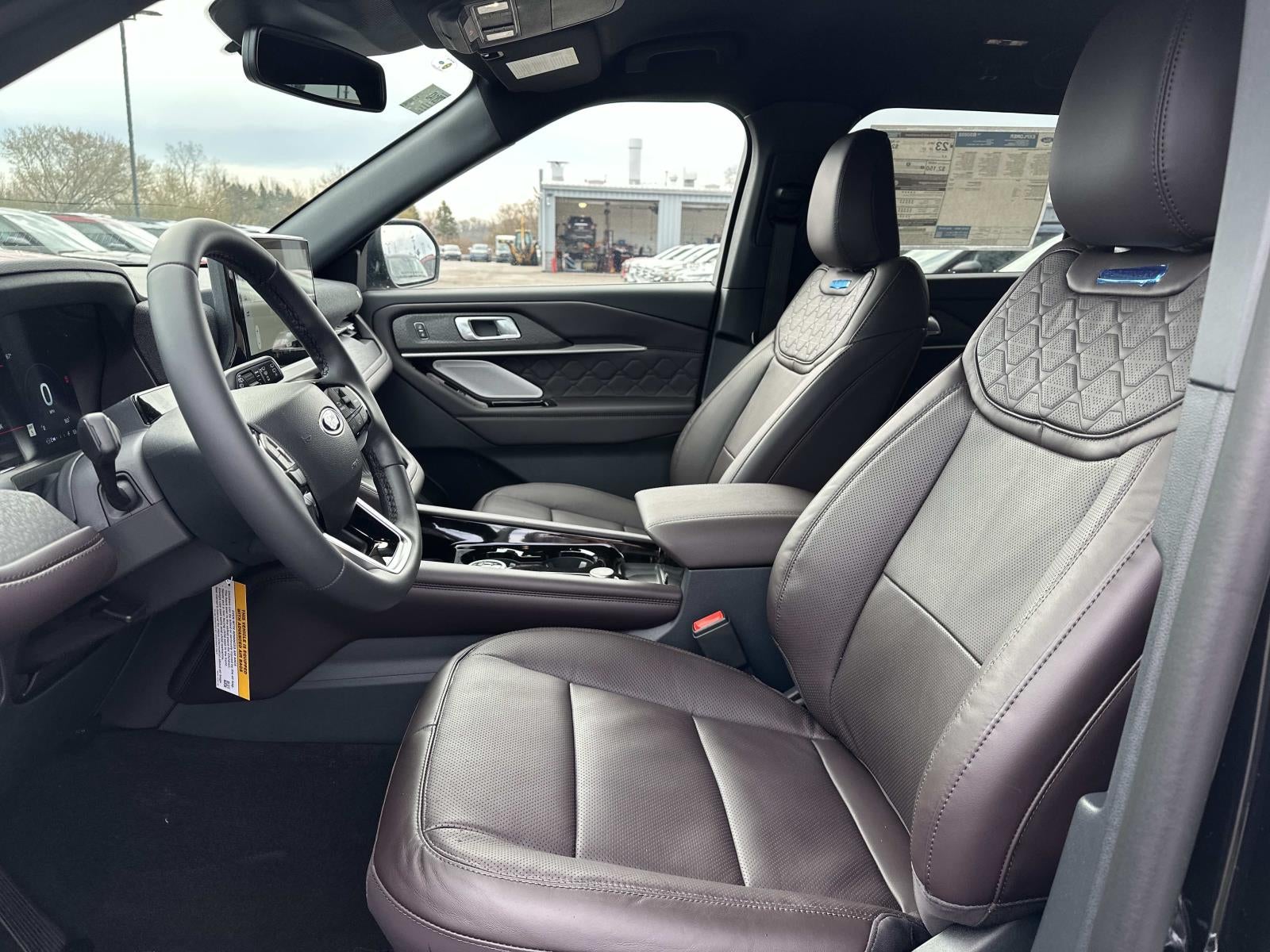 2026 Ford Explorer Platinum™