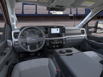 2026 Ford Super Duty F-350® XLT