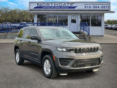 2022 Jeep Grand Cherokee Laredo 4x4