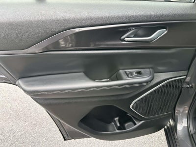 2022 Jeep Grand Cherokee Laredo 4x4