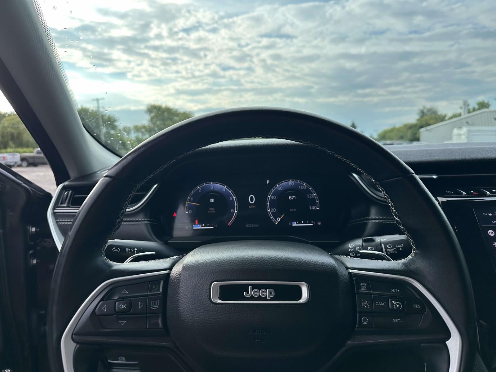 2022 Jeep Grand Cherokee Laredo 4x4