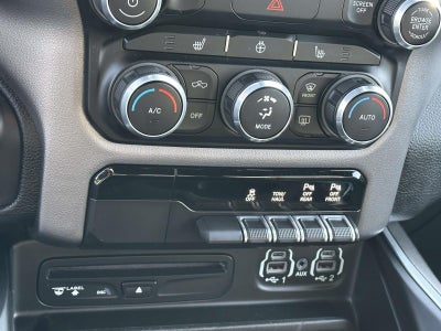 2019 RAM 1500 Big Horn/Lone Star 4x4 Quad Cab 6'4 Box