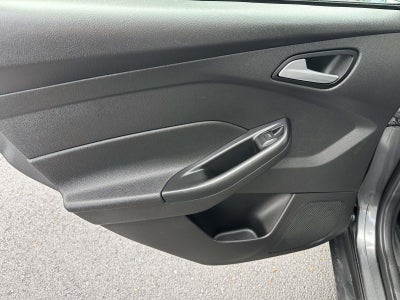 2016 Ford Focus 5dr HB SE