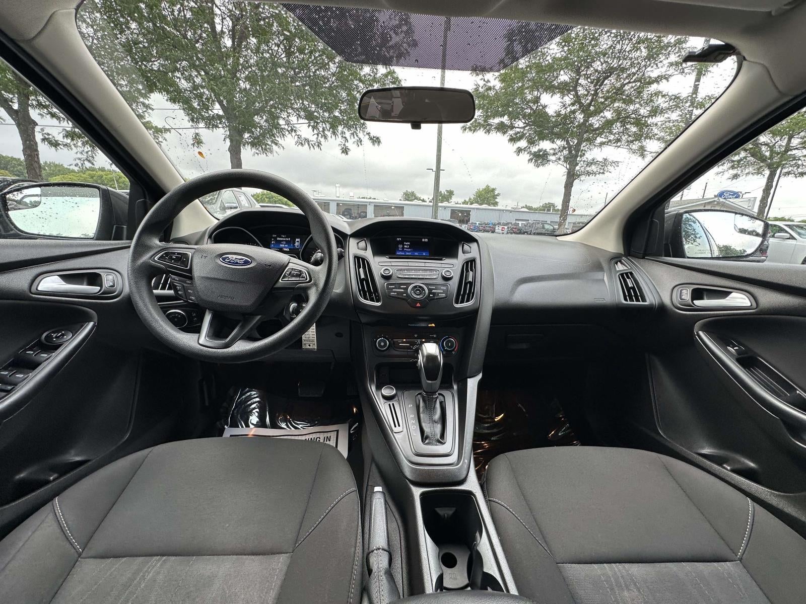 2016 Ford Focus 5dr HB SE