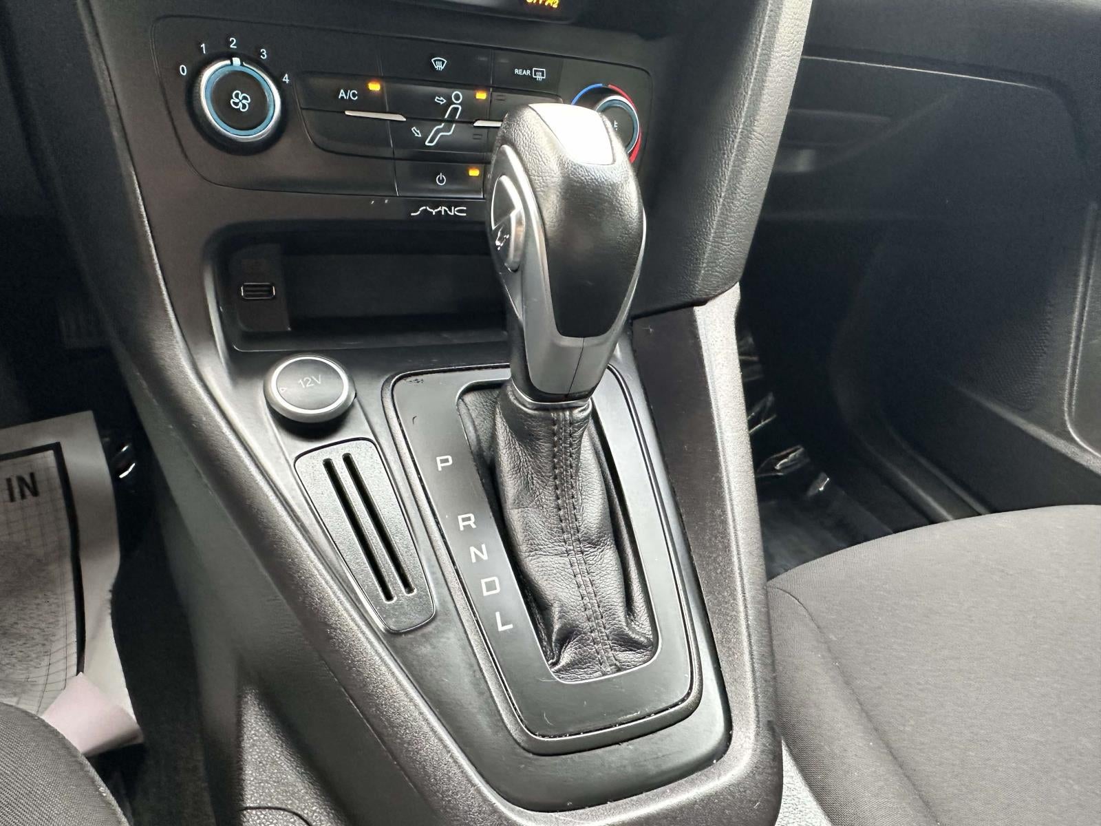 2016 Ford Focus 5dr HB SE