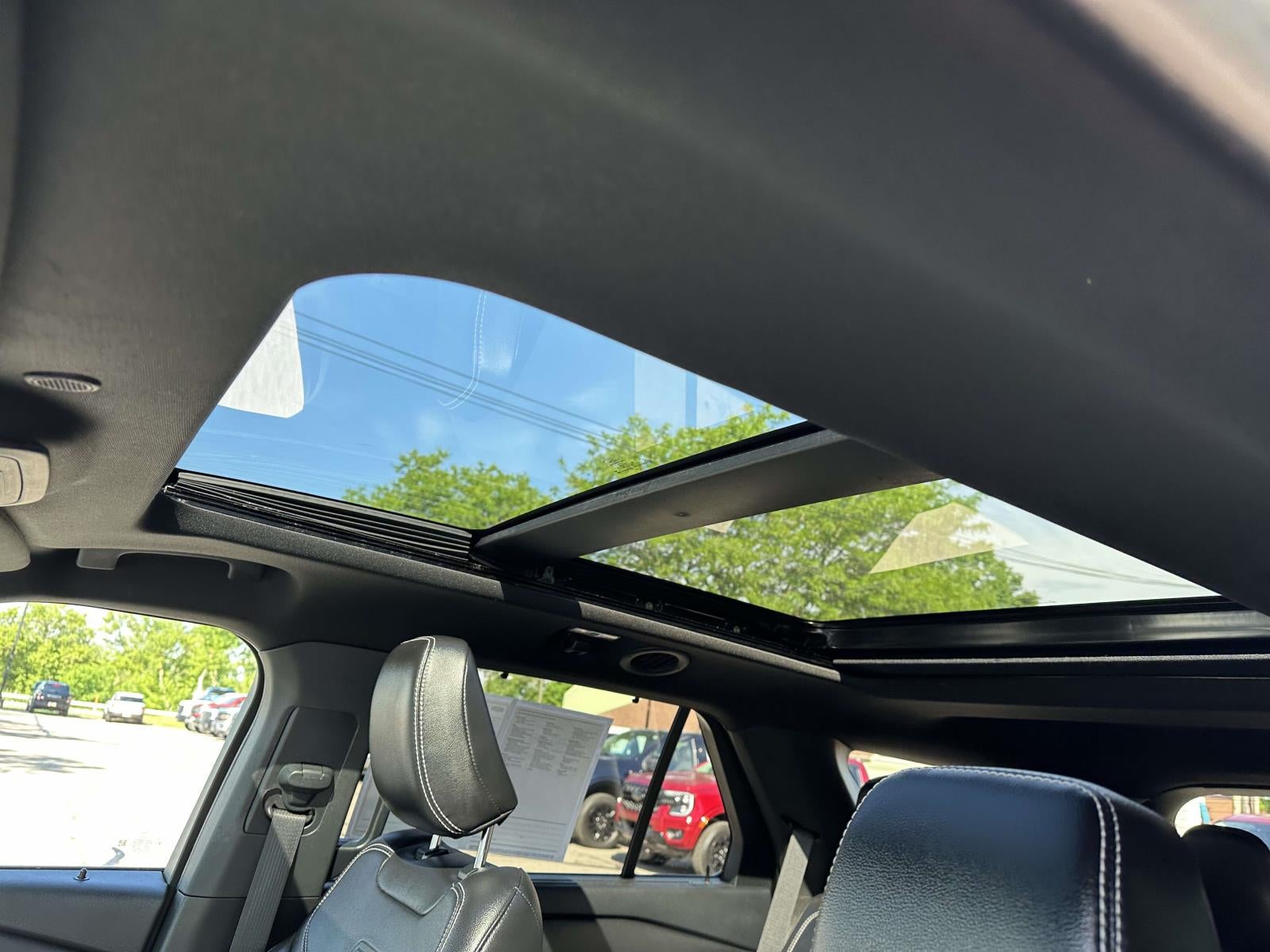 2024 Ford Explorer ST 4WD