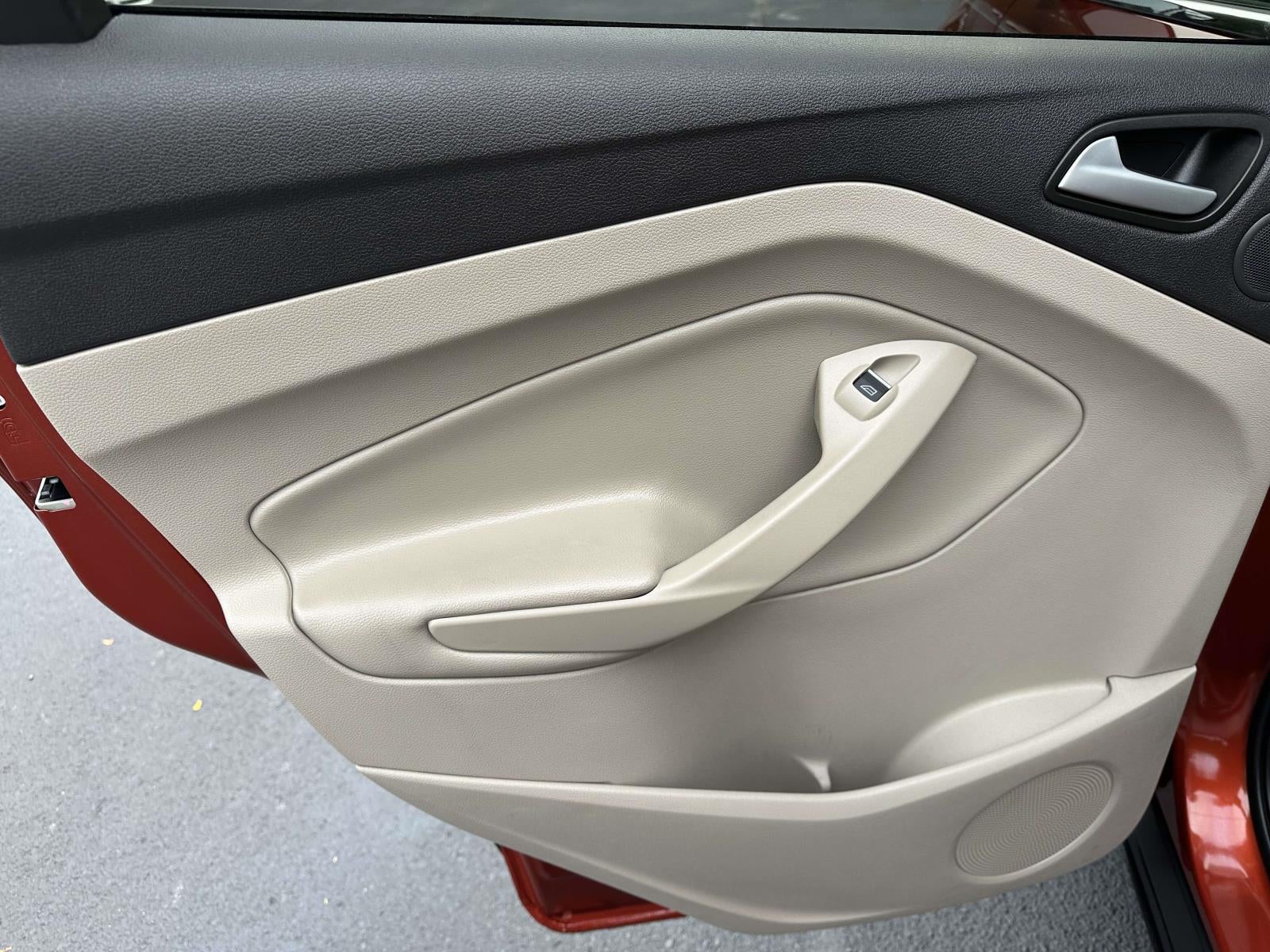 2019 Ford Escape Titanium 4WD