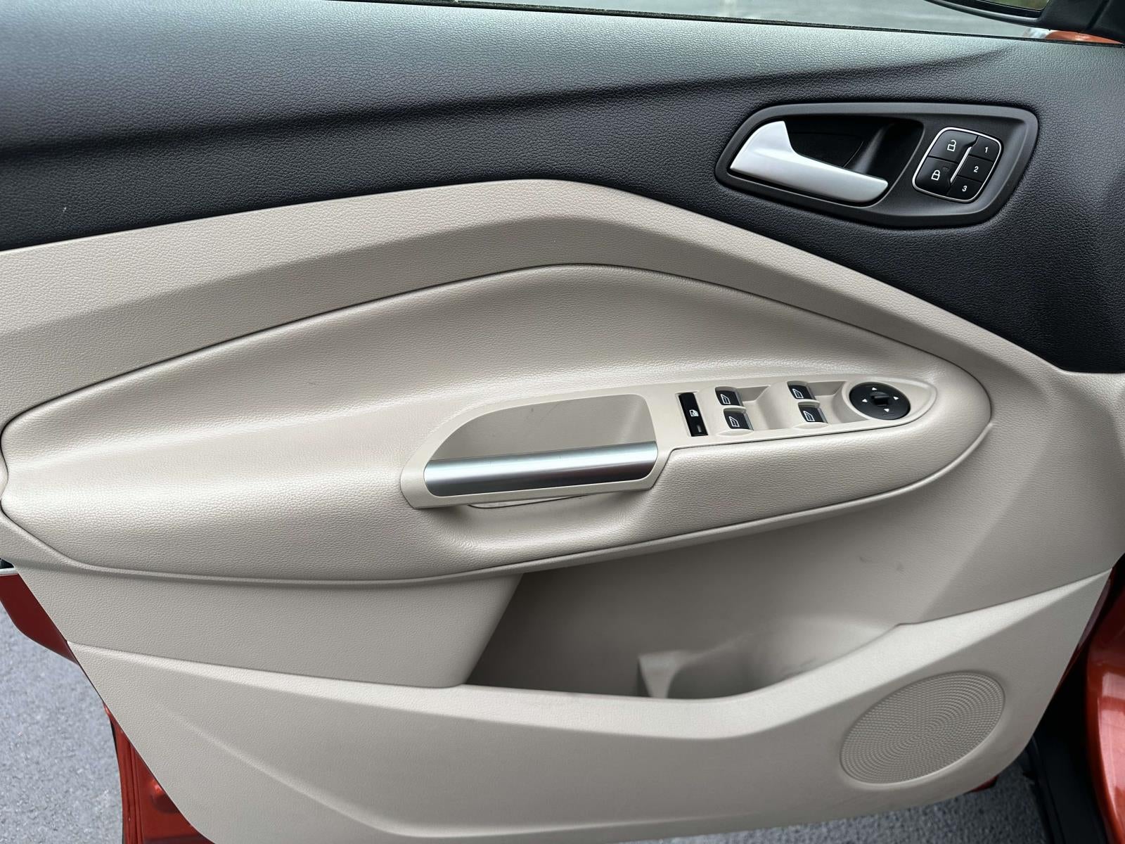 2019 Ford Escape Titanium 4WD