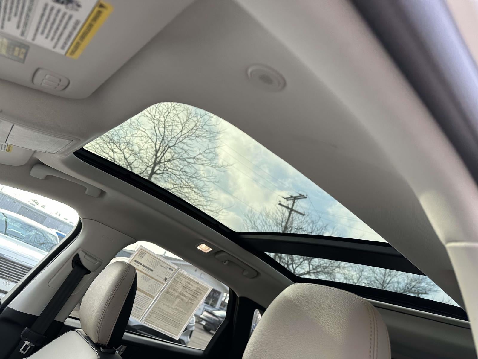 2022 Ford Escape Titanium AWD