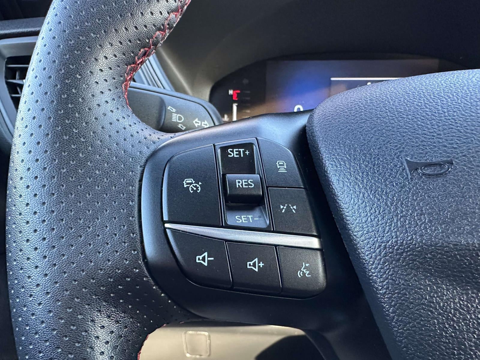 2024 Ford Escape ST-Line AWD