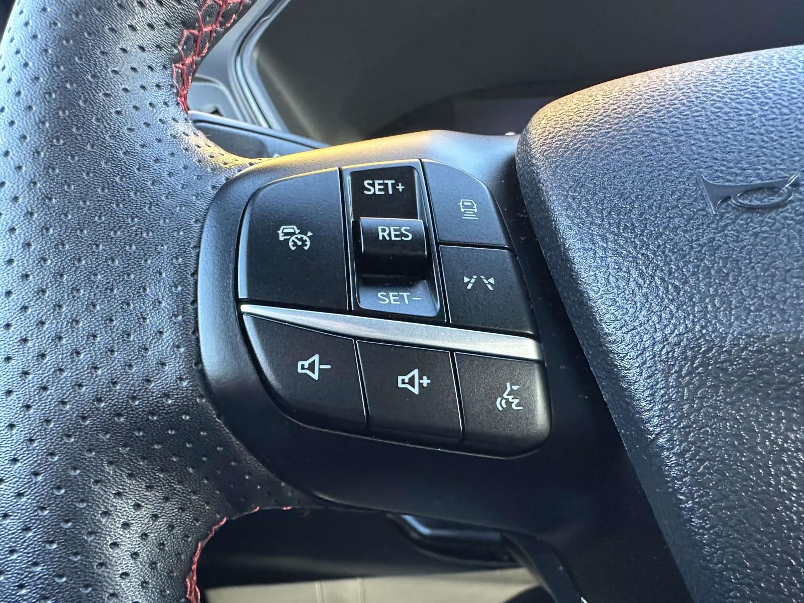 2023 Ford Escape ST-Line AWD