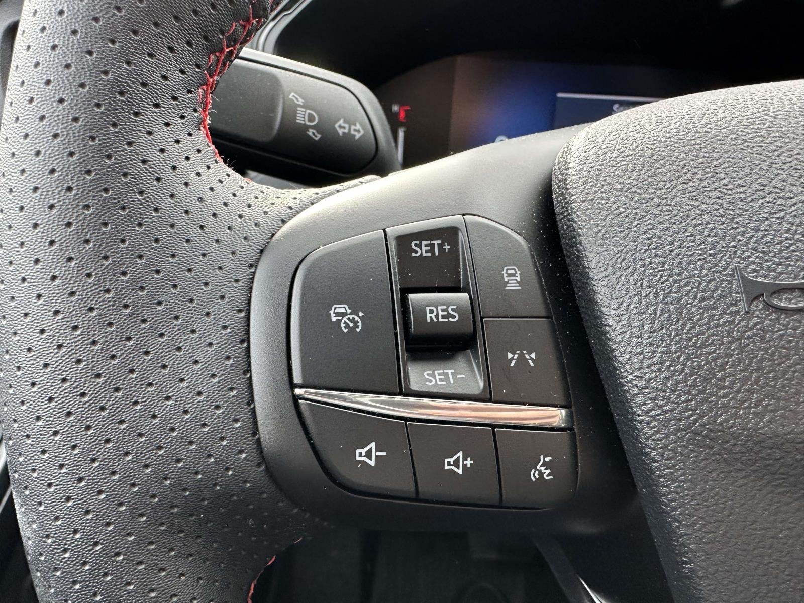 2026 Ford Escape ST-Line Select AWD