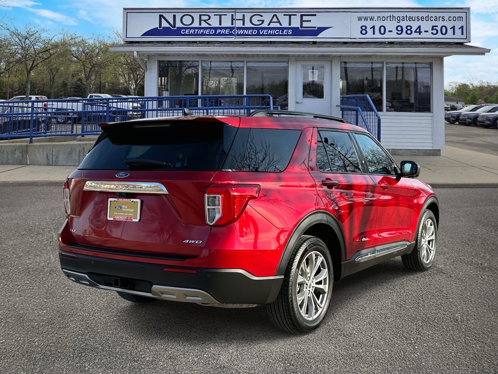 2023 Ford Explorer XLT 4WD