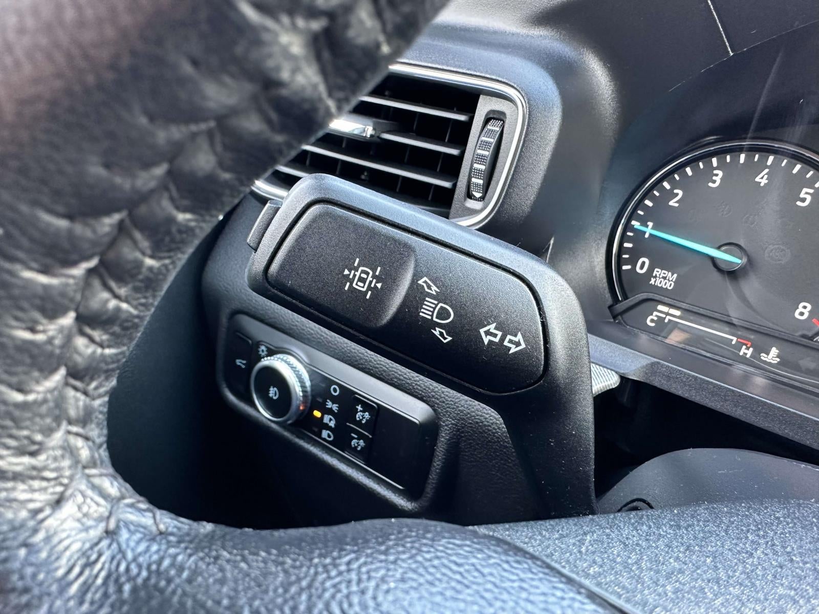 2023 Ford Explorer XLT 4WD