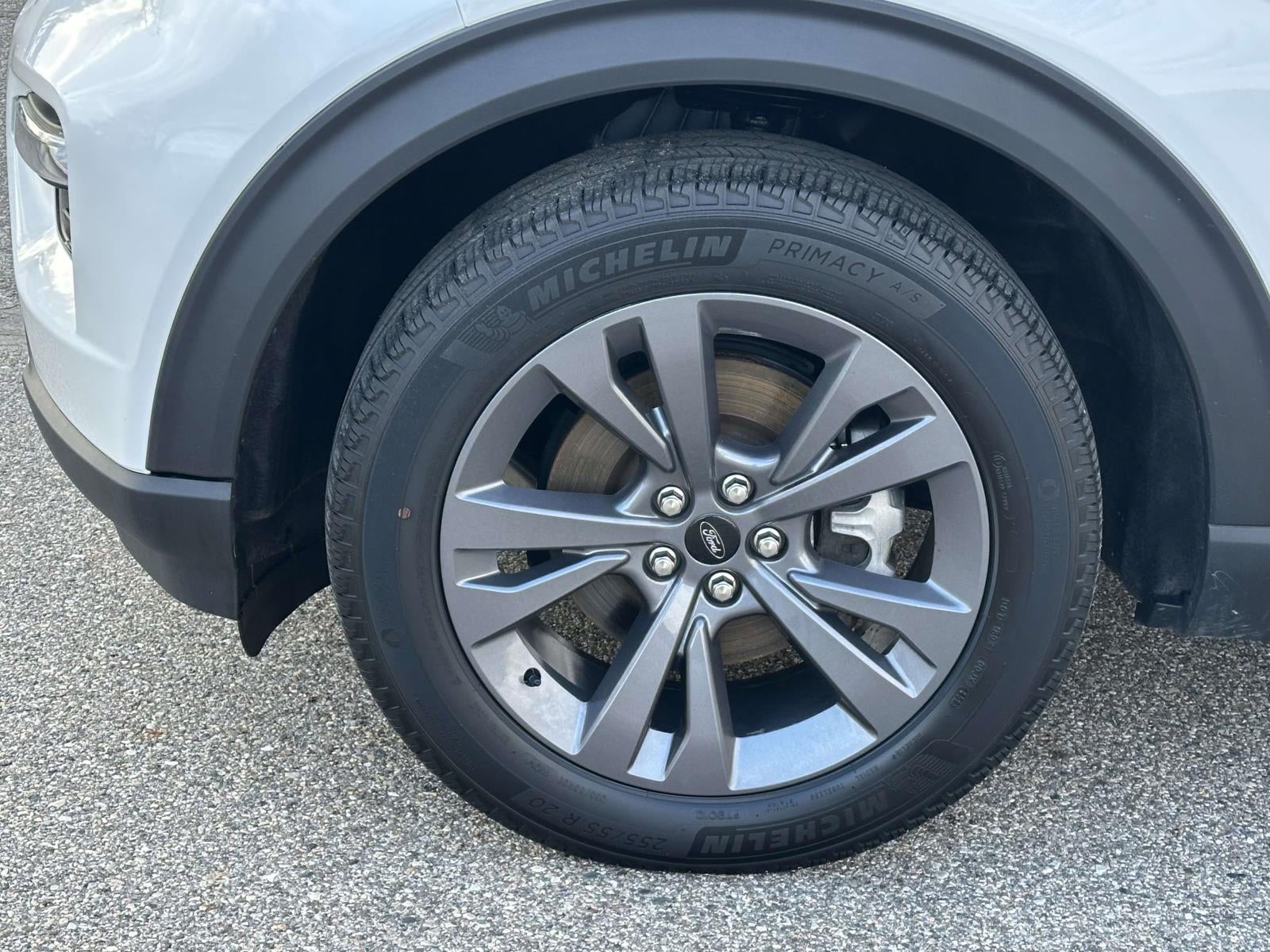 2023 Ford Explorer XLT 4WD