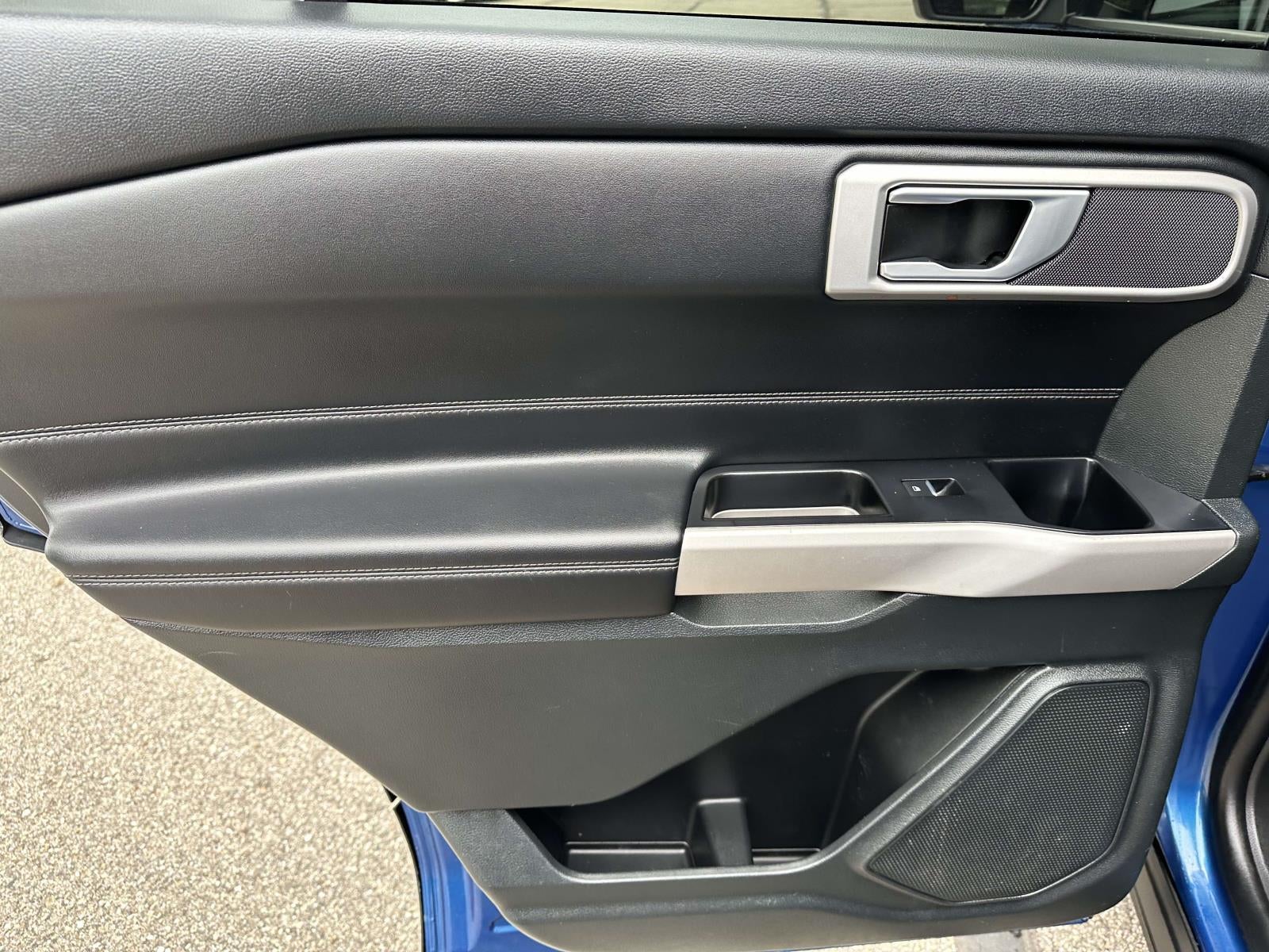 2023 Ford Explorer XLT 4WD