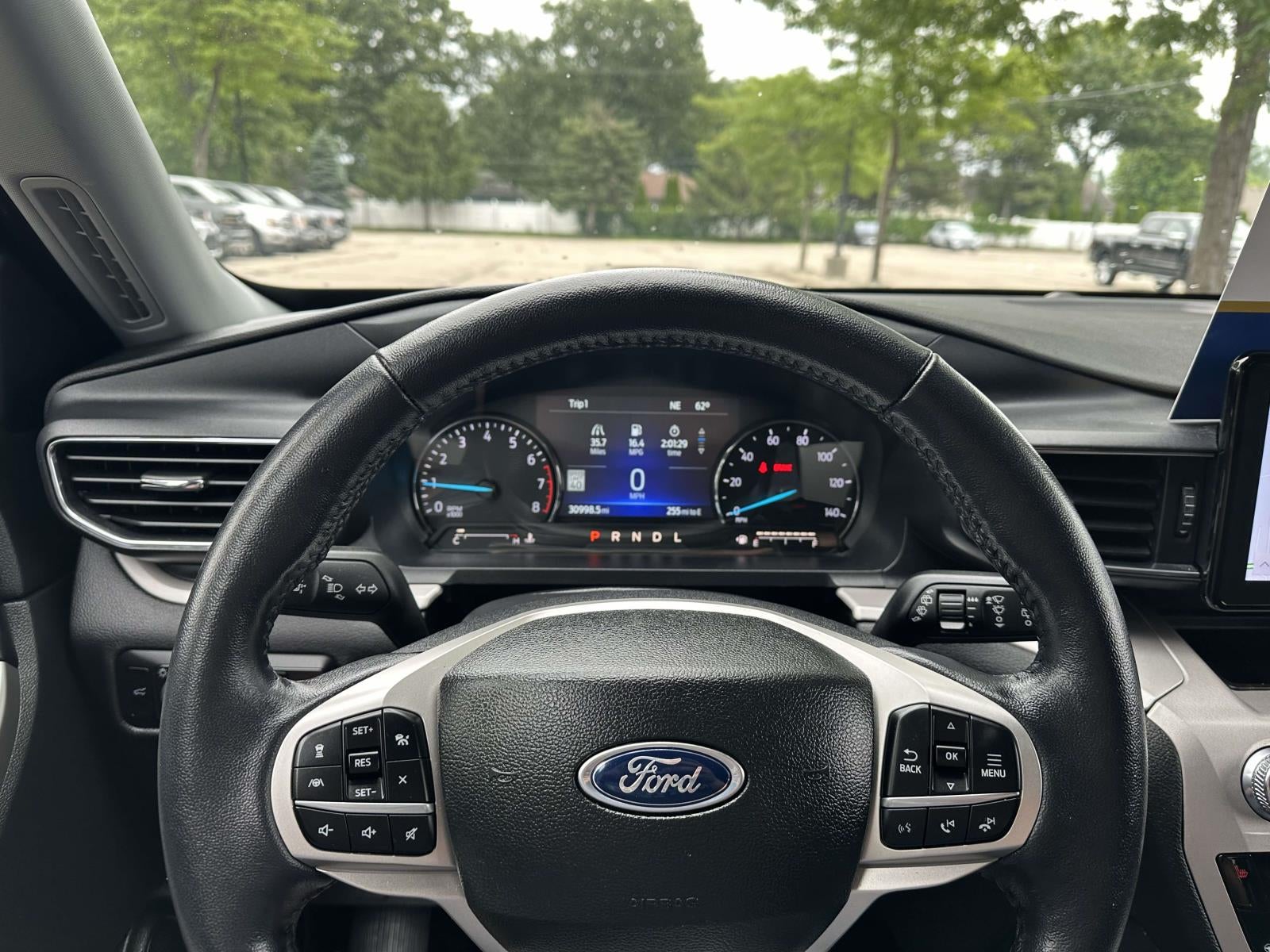 2023 Ford Explorer XLT 4WD