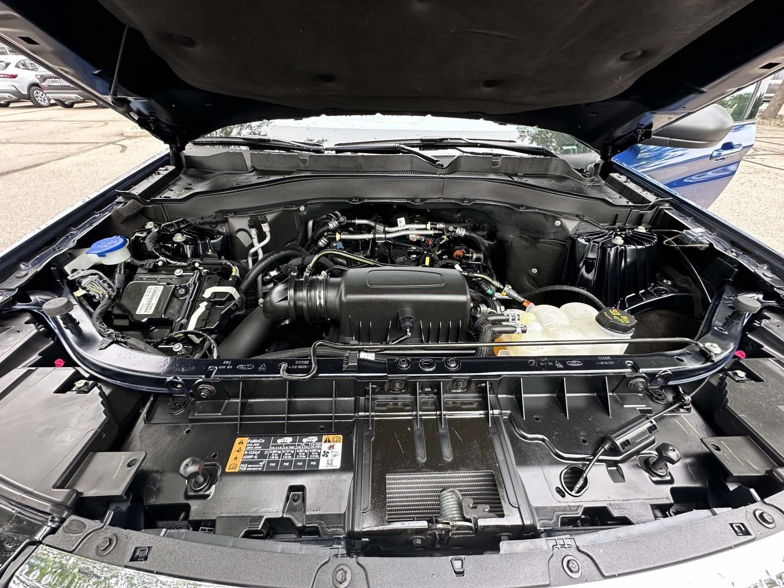 2023 Ford Explorer XLT 4WD