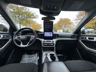 2023 Ford Explorer XLT 4WD