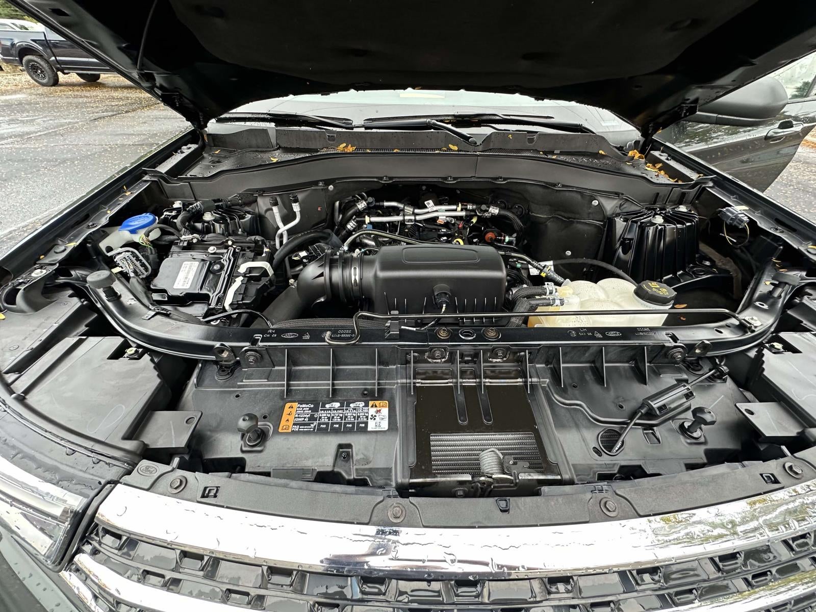2023 Ford Explorer XLT 4WD