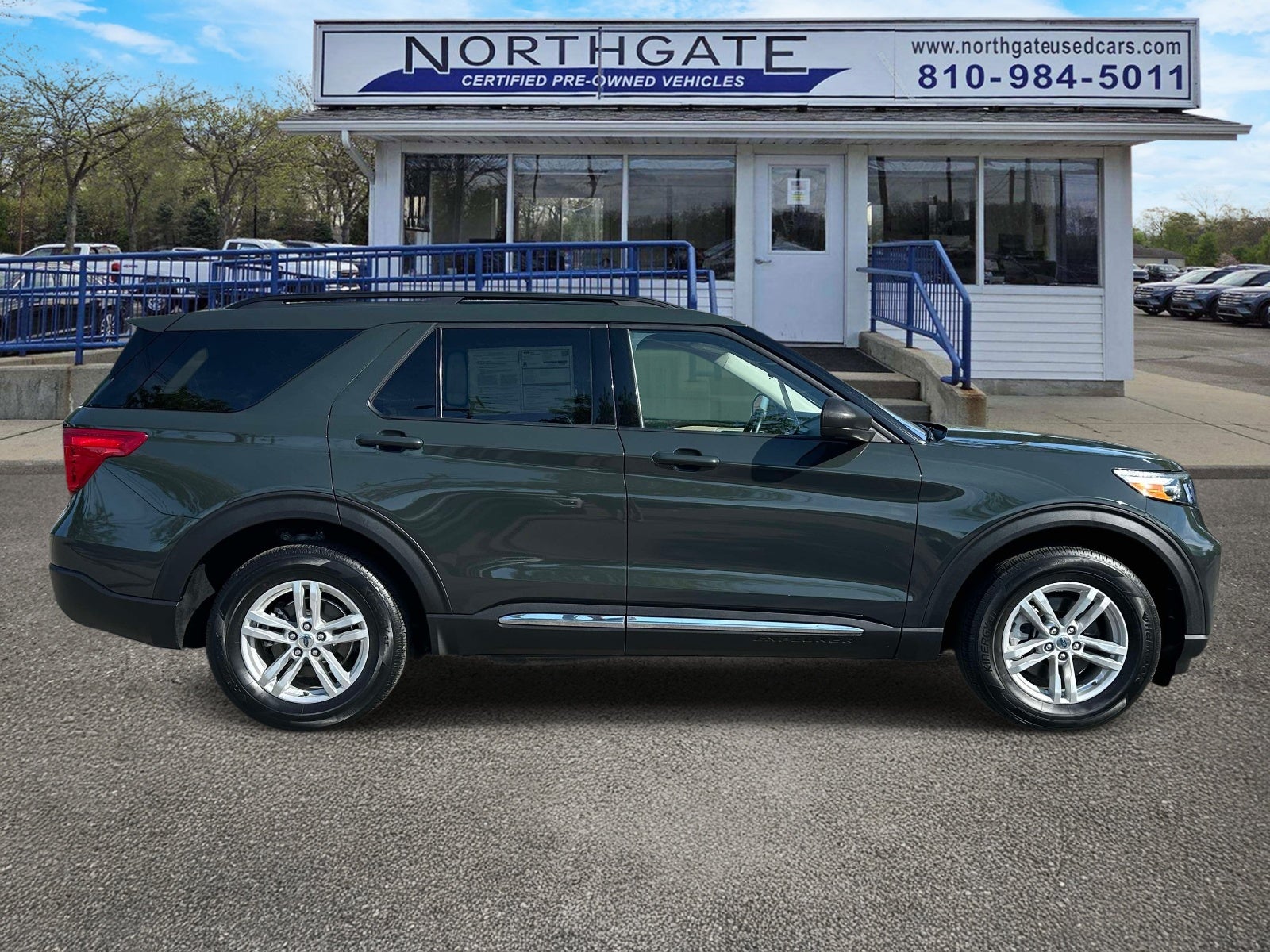 Vehicle Image 2