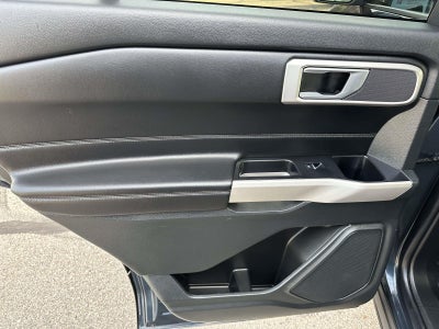 2023 Ford Explorer XLT 4WD