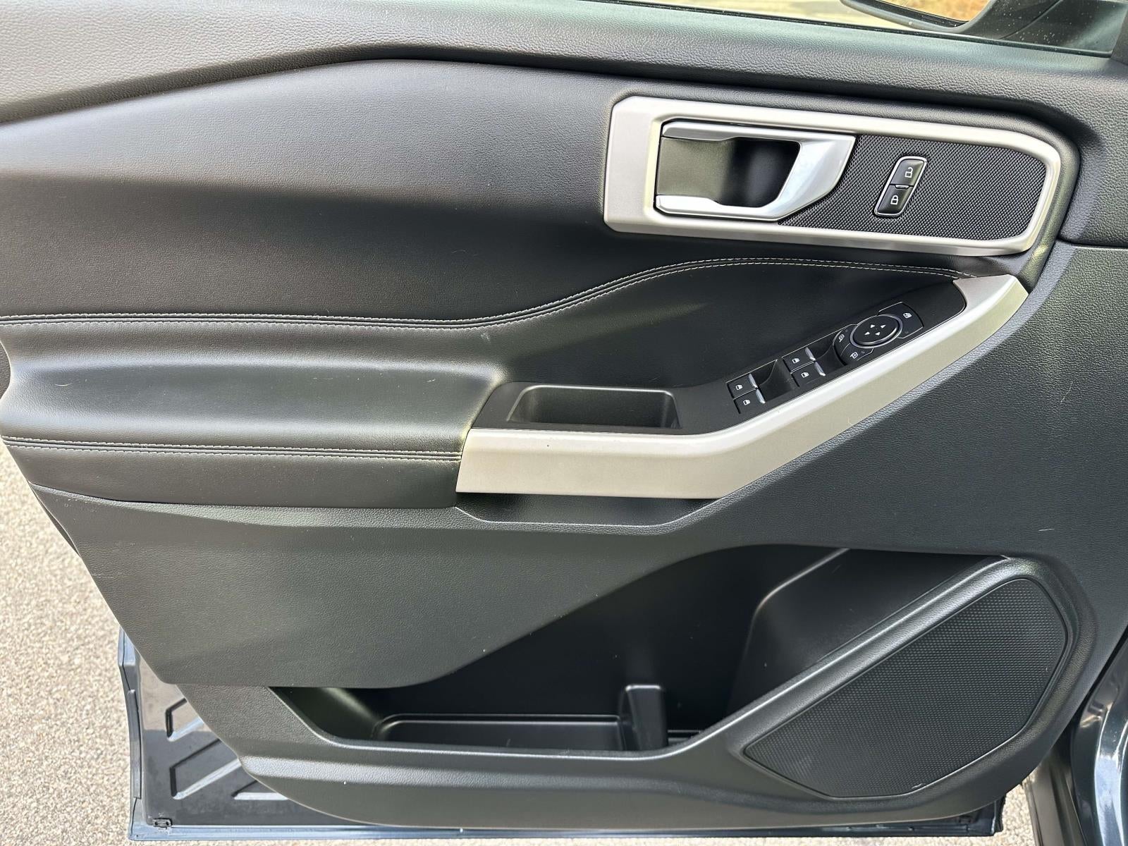 2023 Ford Explorer XLT 4WD