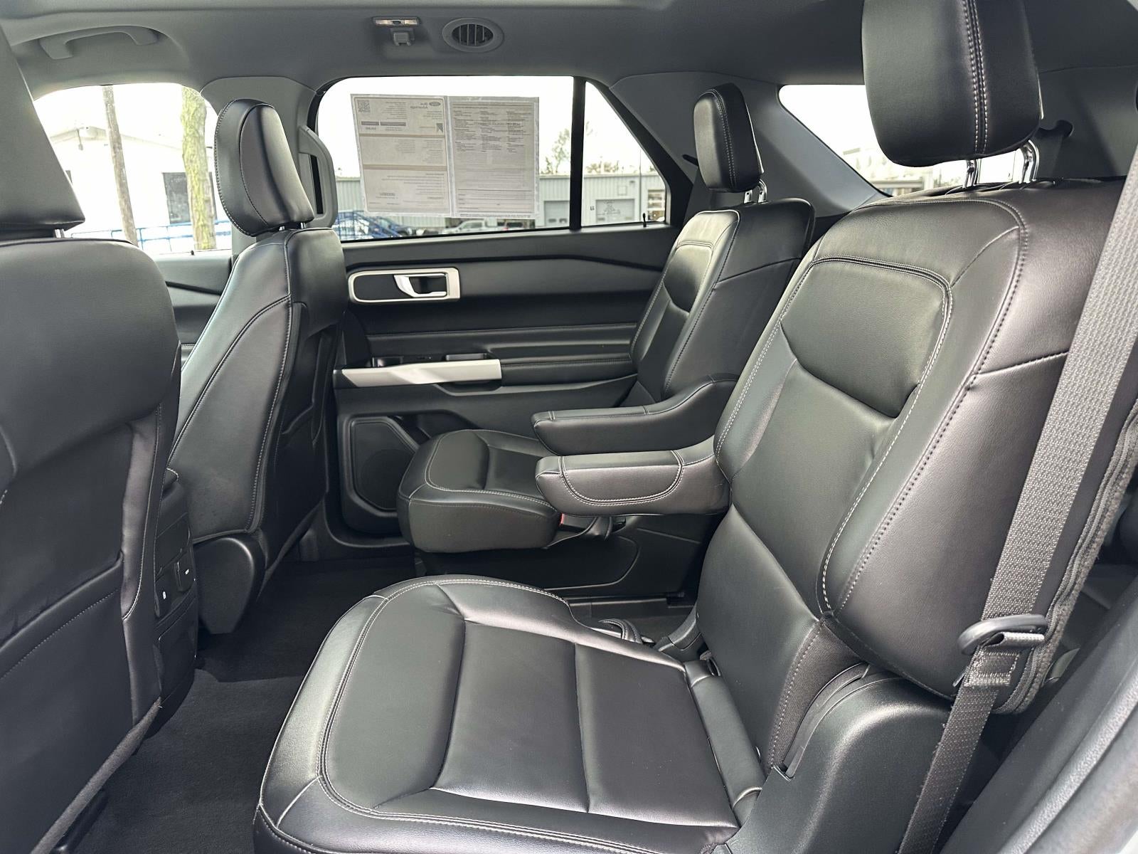 2023 Ford Explorer XLT 4WD