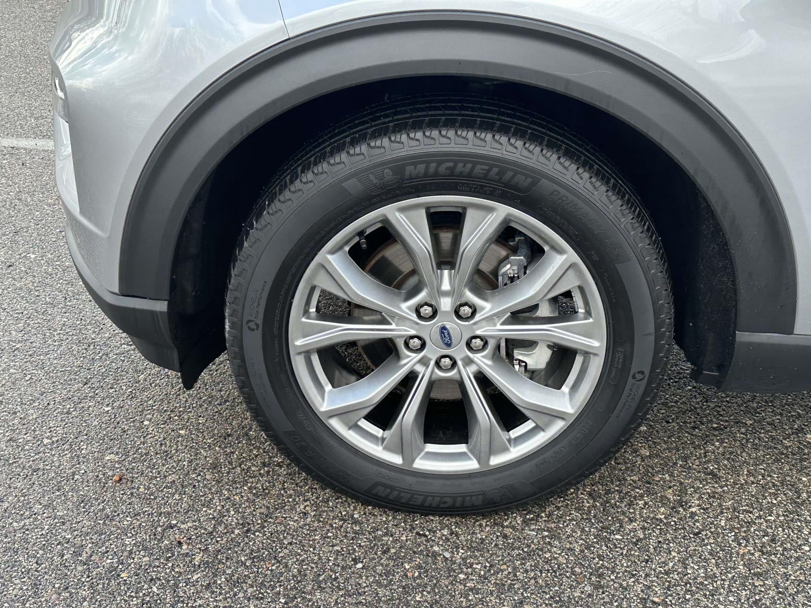 2023 Ford Explorer XLT 4WD