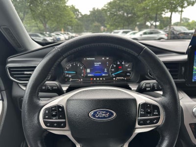 2023 Ford Explorer XLT 4WD