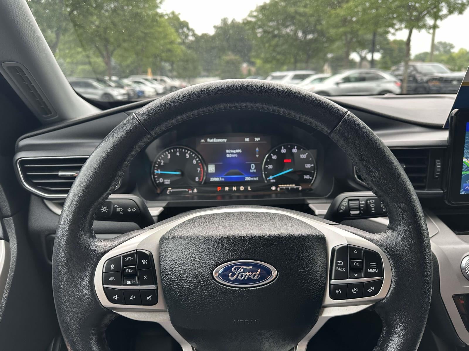 2023 Ford Explorer XLT 4WD