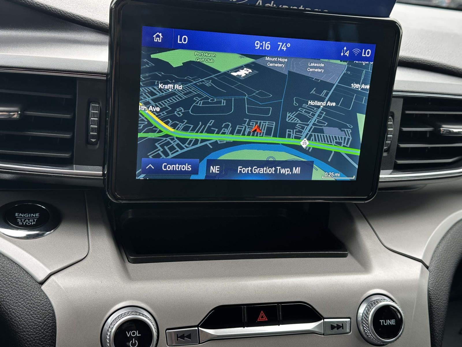 2023 Ford Explorer XLT 4WD