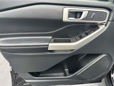 2023 Ford Explorer XLT 4WD