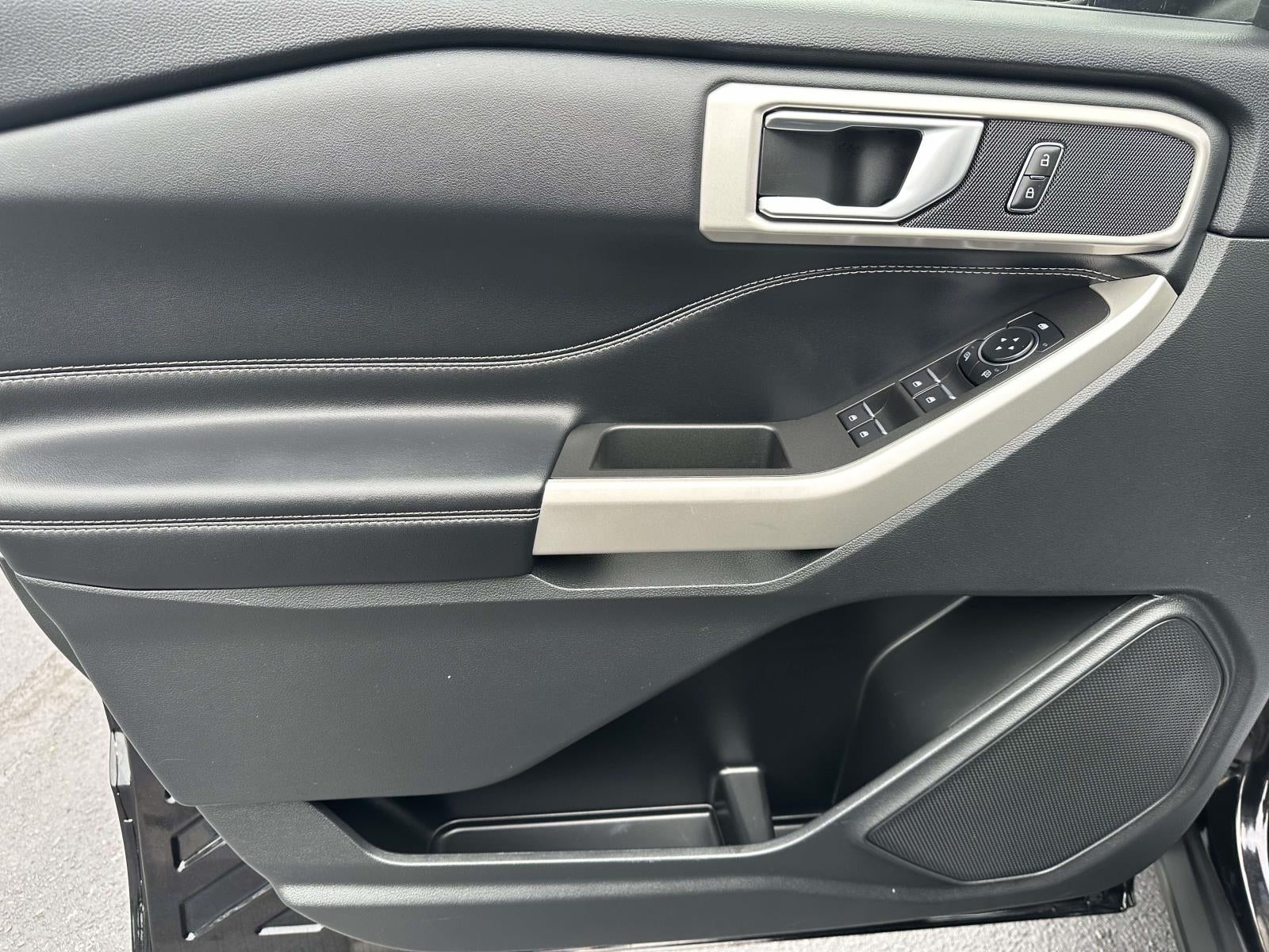 2023 Ford Explorer XLT 4WD