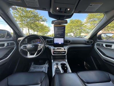 2023 Ford Explorer XLT 4WD