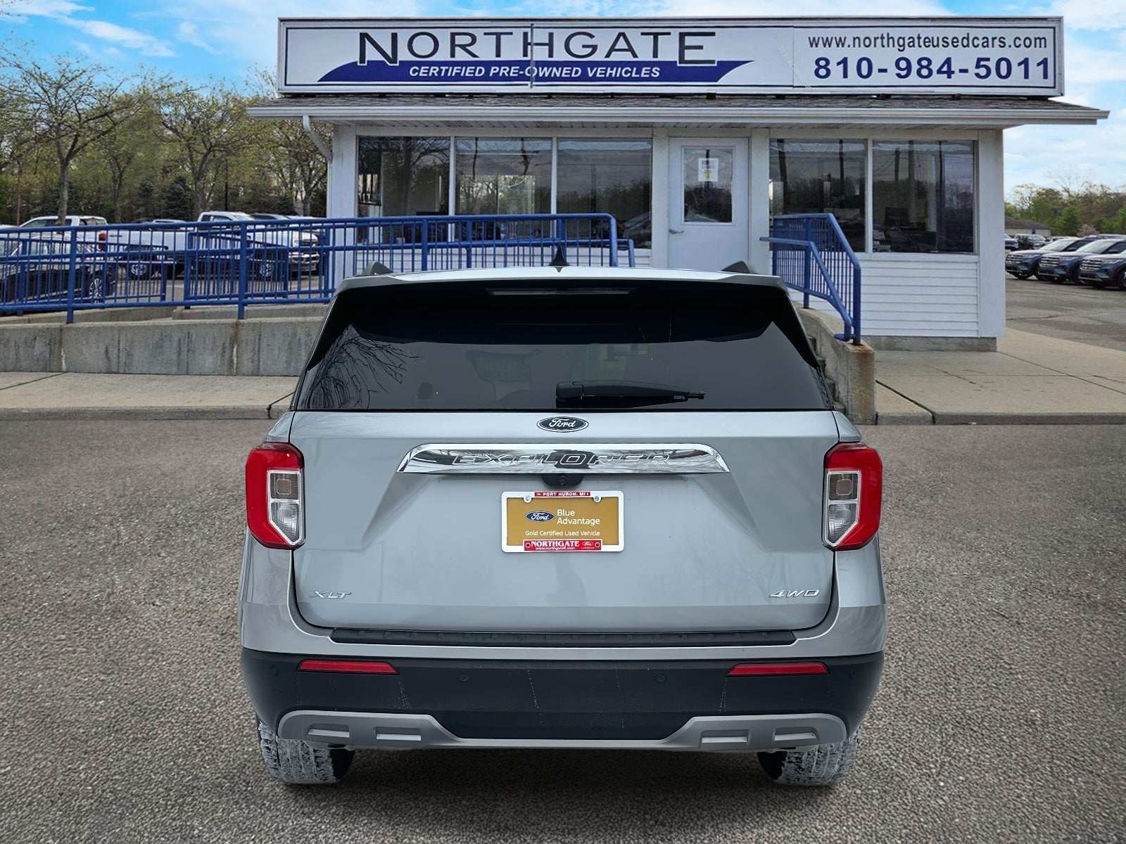 2023 Ford Explorer XLT 4WD